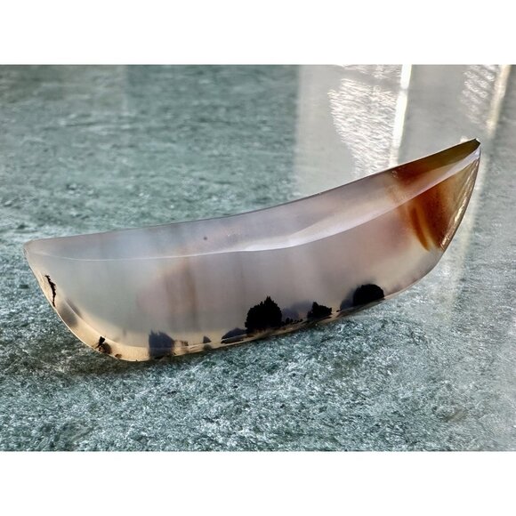 Vintage MONTANA MOSS AGATE Tie Clip Crescent Shaped Yellowstone River Chalcedony - Picture 1 of 16